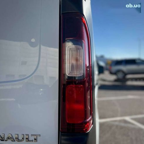 Renault Trafic 2021 - фото 13