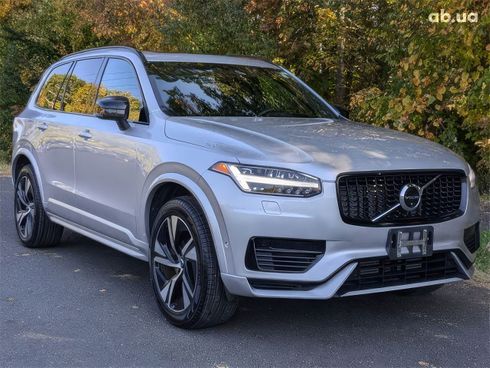 Volvo XC90 2022 серебристый - фото 3