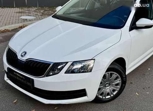 Skoda Octavia 2019 - фото 6