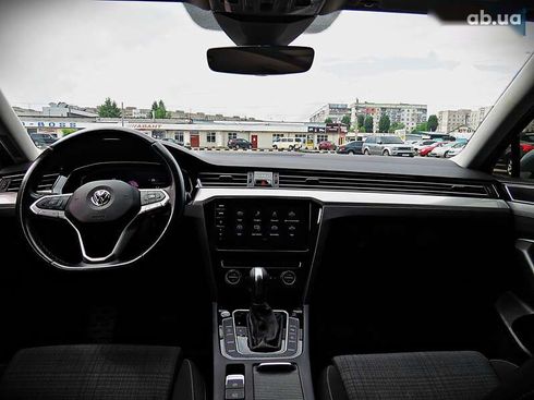 Volkswagen Passat 2020 - фото 19