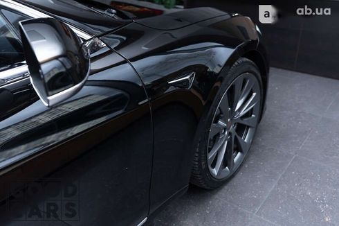 Tesla Model S 2019 - фото 12