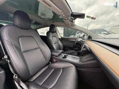 Tesla Model 3 2022 - фото 6