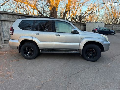 Toyota Land Cruiser Prado 2006 серый - фото 5