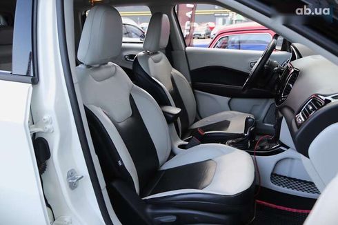 Jeep Compass 2017 - фото 12