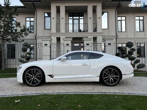 Bentley Continental GT 2019 - фото 9