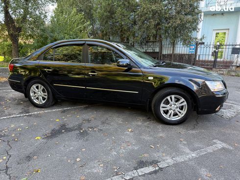 Hyundai Sonata 2009 черный - фото 4