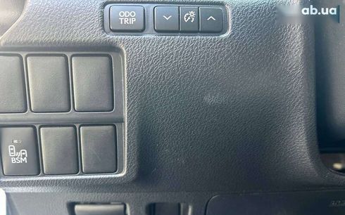 Lexus IS 2014 - фото 11