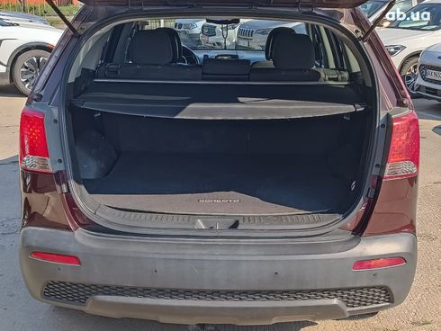 Kia Sorento 2011 красный - фото 11