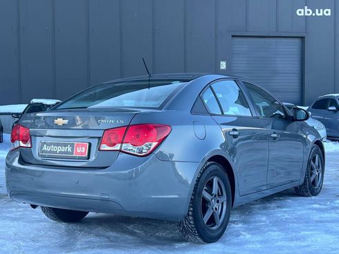 Chevrolet Cruze 2010 серый - фото 9
