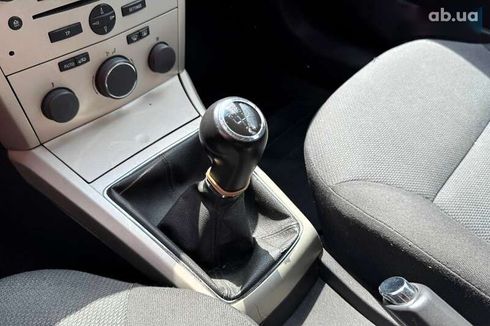 Opel Astra 2007 - фото 23