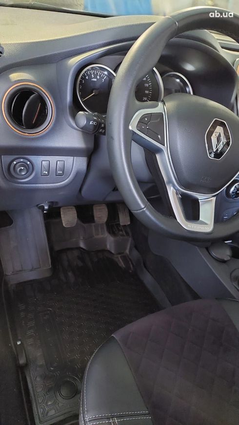 Renault Sandero Stepway 2017 белый - фото 15