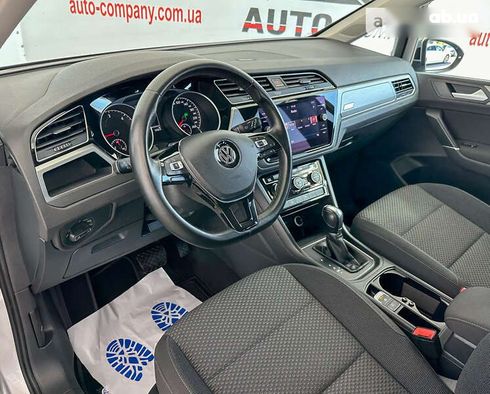 Volkswagen Touran 2019 - фото 7