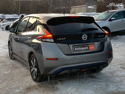 Nissan Leaf 2020 серый - фото 7