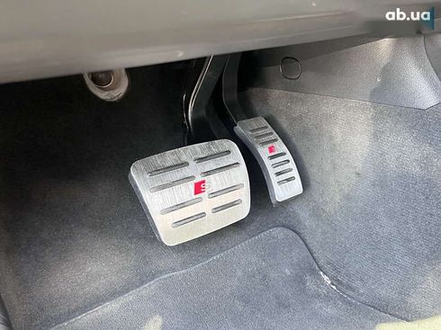 Audi A6 2015 - фото 30