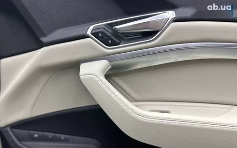 Audi E-Tron 2021 - фото 21