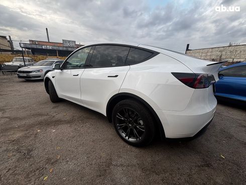 Tesla Model Y 2024 белый - фото 5