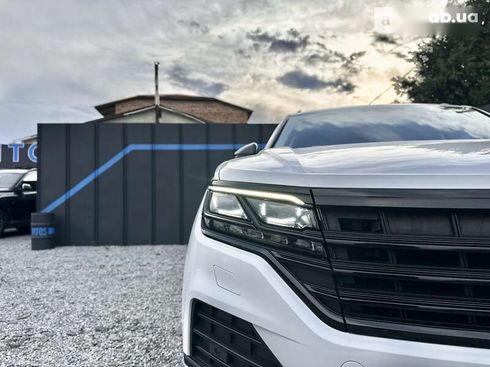 Volkswagen Touareg 2019 - фото 26