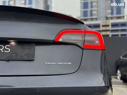 Tesla Model 3 2022 - фото 10