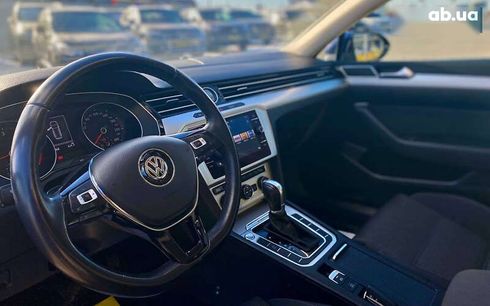 Volkswagen Passat 2018 - фото 10