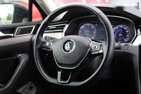 Volkswagen Passat 2015 - фото 16