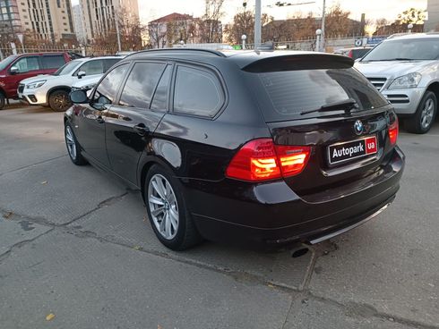 BMW 3 серия 2010 черный - фото 4