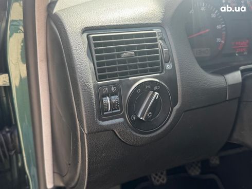 Volkswagen Golf 2000 зеленый - фото 9