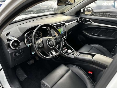 MG ZS EV 2020 - фото 18
