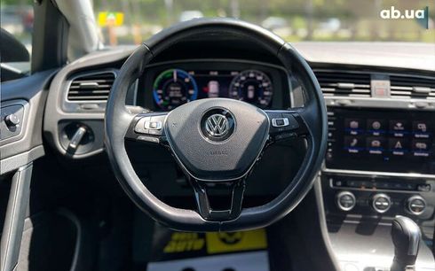 Volkswagen e-Golf 2020 - фото 14
