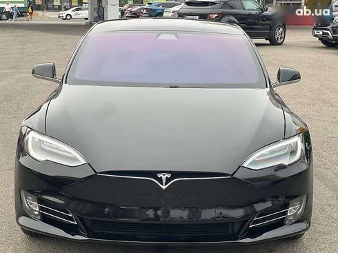 Tesla Model S 2019 - фото 6