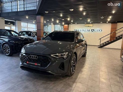 Audi Q8 e-tron 2023 - фото 3