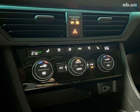 Volkswagen Jetta 2018 - фото 24