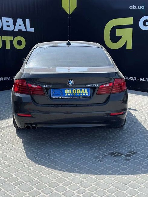 BMW 5 серия 2014 - фото 24