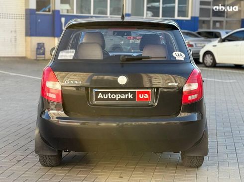 Skoda Fabia 2008 черный - фото 13