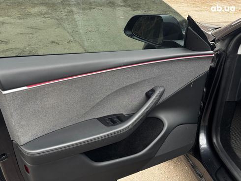 Tesla Model 3 2024 серый - фото 14