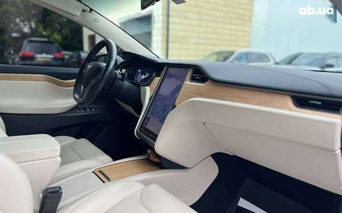 Tesla Model X 2018 - фото 23