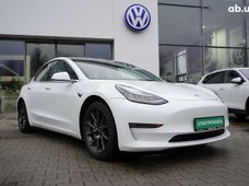 Продаж вживаних Tesla Model 3 2018 року в Житомирі - купити на Автобазарі