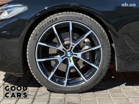 BMW 5 серия 2022 - фото 11