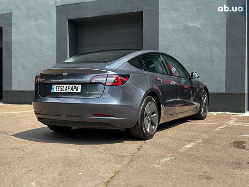 Tesla Model 3 2021 - фото 9
