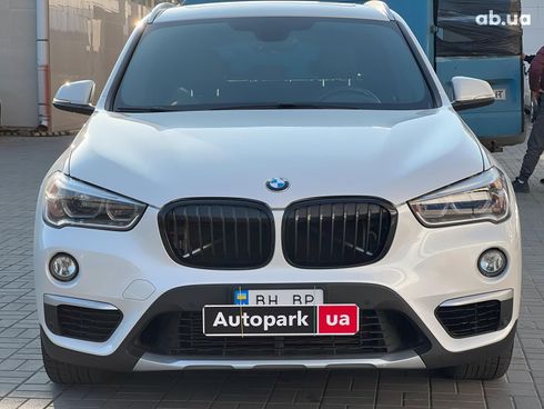 BMW X1 2016 белый - фото 2
