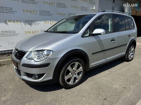 Volkswagen Touran 2009 - фото 2