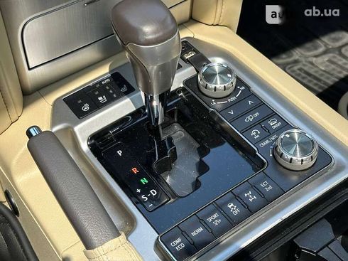 Toyota Land Cruiser 2017 - фото 24