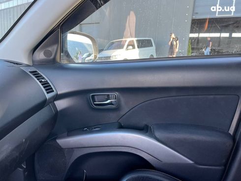 Mitsubishi Outlander 2010 коричневый - фото 21