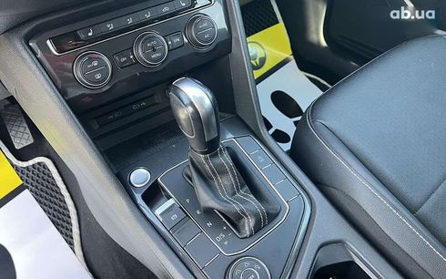 Volkswagen Tiguan 2020 - фото 11