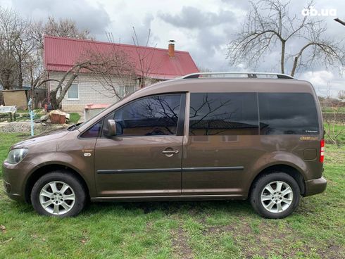 Volkswagen Caddy 2012 коричневый - фото 7
