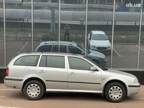 Skoda Octavia 2004 - фото 7