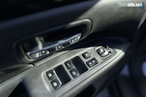 Mitsubishi Outlander 2015 - фото 16