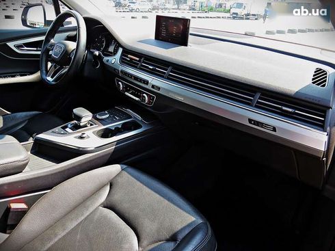 Audi Q7 2019 - фото 20
