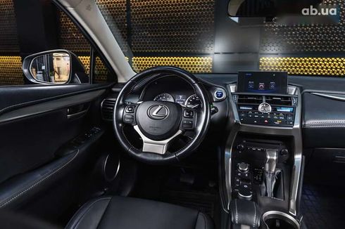 Lexus NX 2016 - фото 18