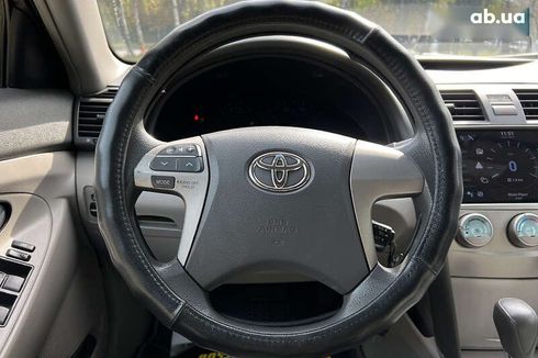 Toyota Camry 2008 - фото 11