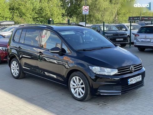 Volkswagen Touran 2020 - фото 11
